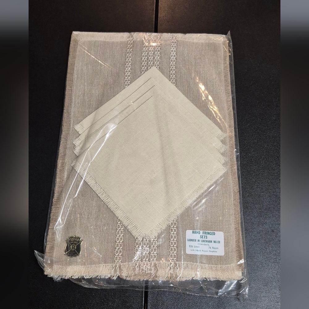 Elegant Cream Linen Tablecloth Set